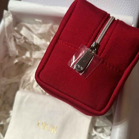 NEW Dior Cosmetic Bag - Picture 2 of 7